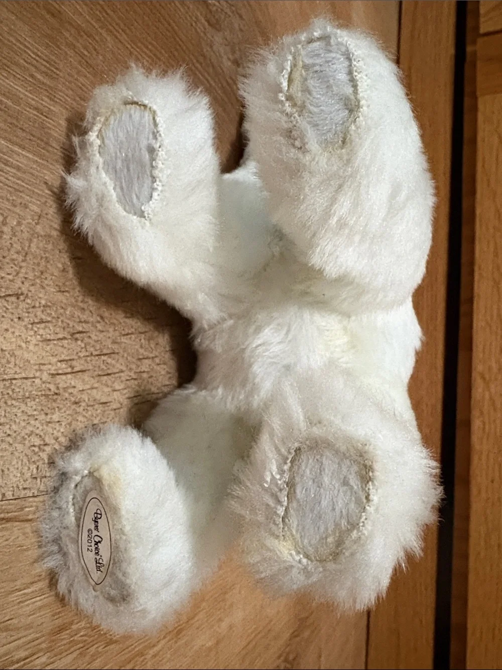 Buyers Choice LTD 2012 Colk Arctic White Polar Bear Fur Figurine